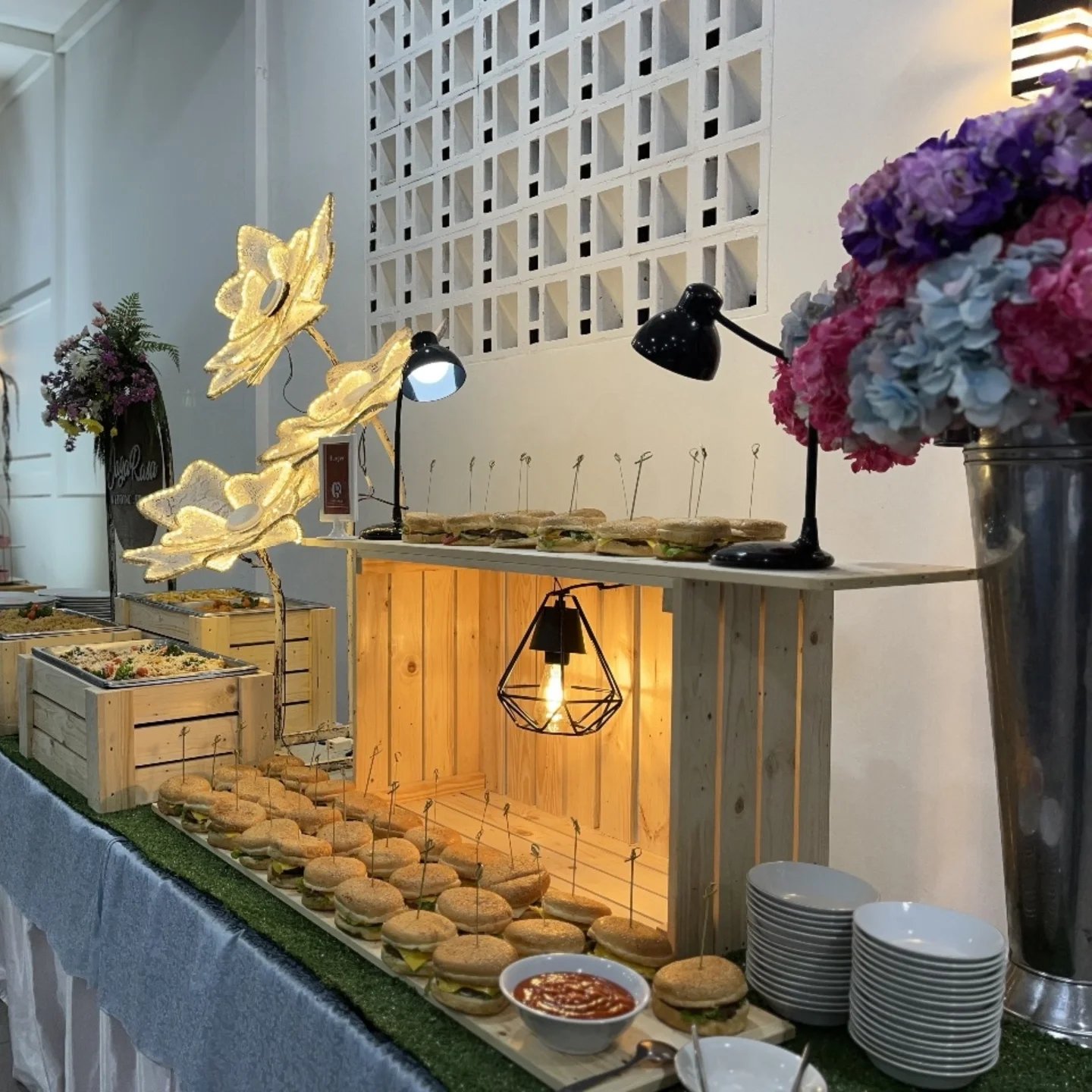 Dokumentasi Wedding Anniversary Bpk H Yahman Ibu Hj Renny Rajagas Depok di Acara Gedung oleh Jagarasa - foto 23