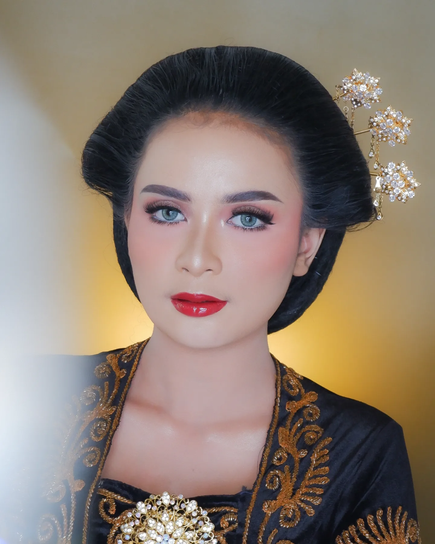 Galeri Farrauklik MUA MUA Attire Jagarasa - foto 18