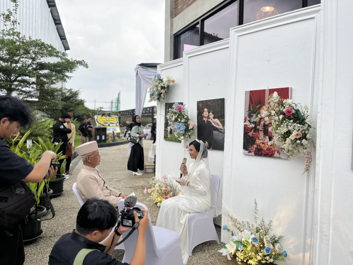 Dokumentasi acara Melvania Gifa Hantari bersama Jagarasa - Wedding Melva Di Q Square foto 14