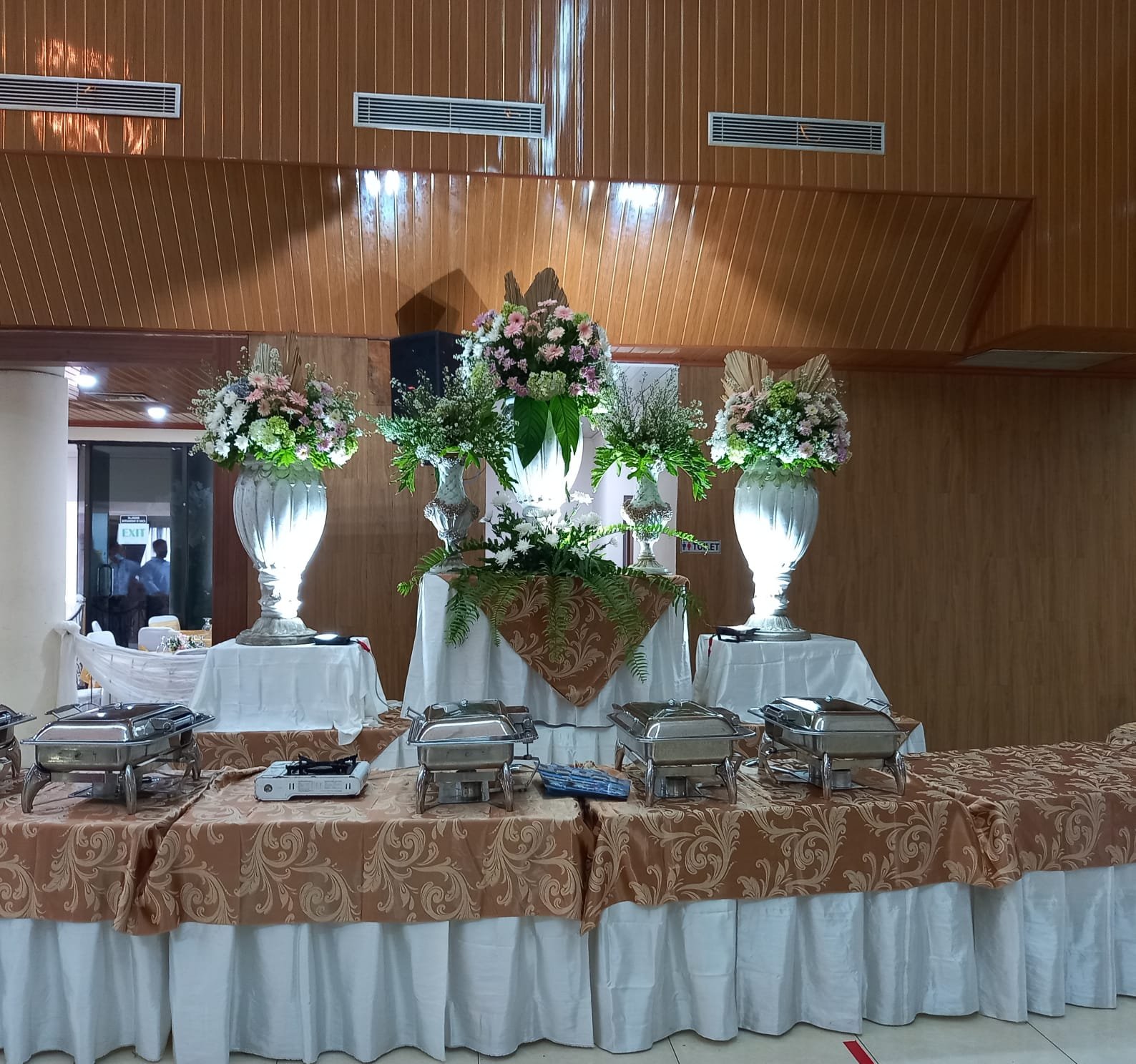 Dokumentasi Wedding Vina Andy 2022 di Gedung Departemen Sosial Depsos Bekasi oleh Jagarasa - foto 9