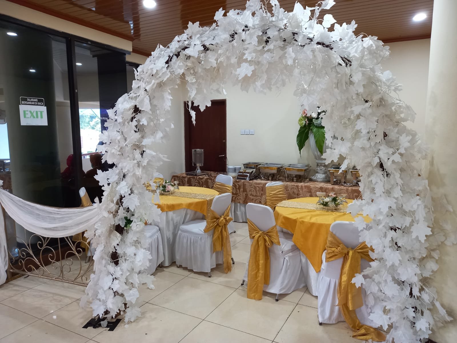 Dokumentasi Wedding Vina Andy 2022 di Gedung Departemen Sosial Depsos Bekasi oleh Jagarasa - foto 3