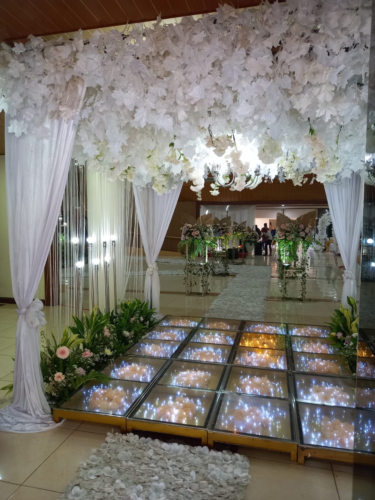 Dokumentasi Wedding Vina Andy 2022 di Gedung Departemen Sosial Depsos Bekasi oleh Jagarasa - foto 5