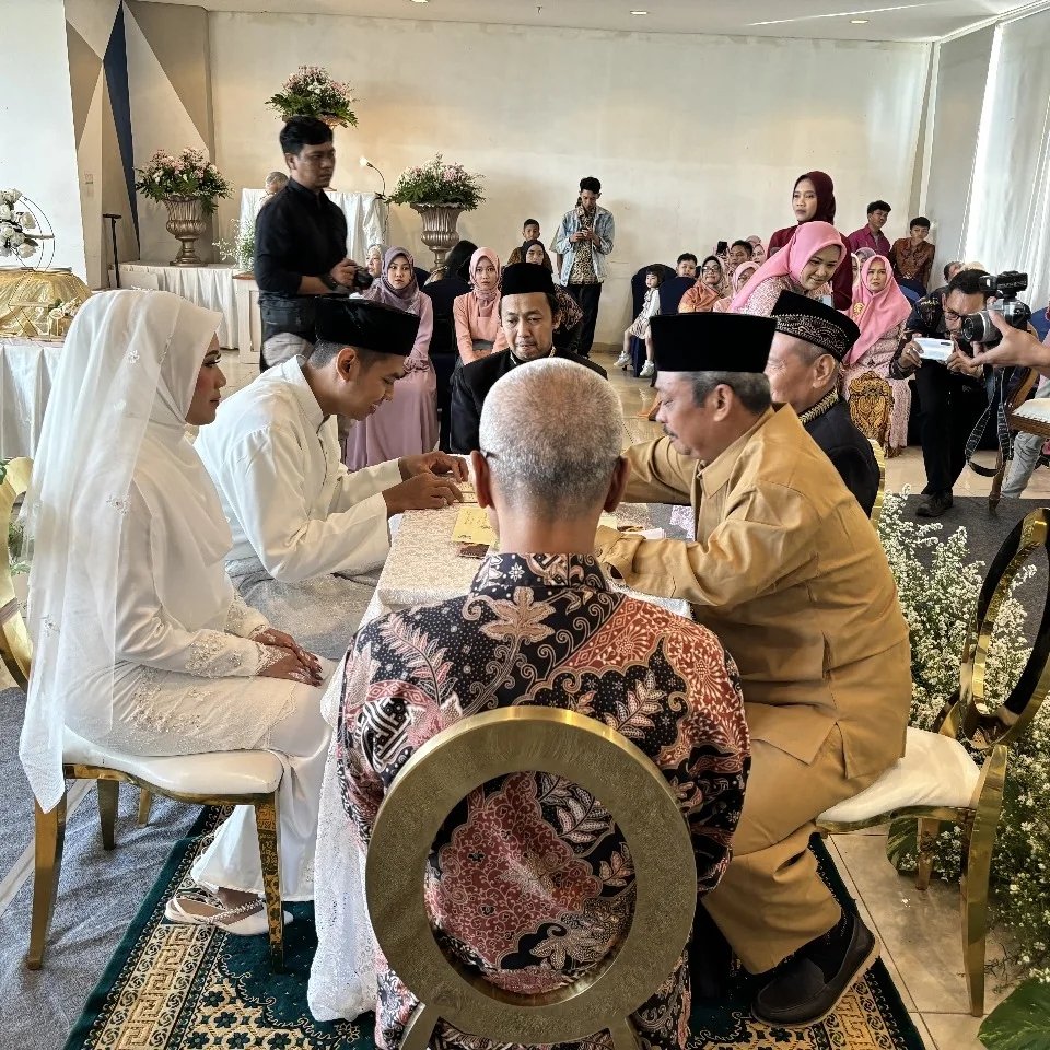 Dokumentasi Wedding Afi Hary 23 06 2024 di Ispi Hotel Cikarang Festival oleh Jagarasa - foto 13