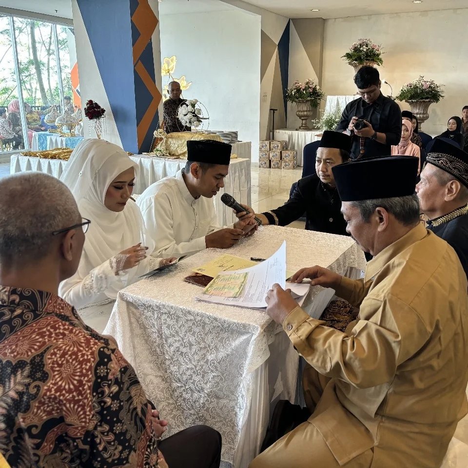 Dokumentasi Wedding Afi Hary 23 06 2024 di Ispi Hotel Cikarang Festival oleh Jagarasa - foto 3