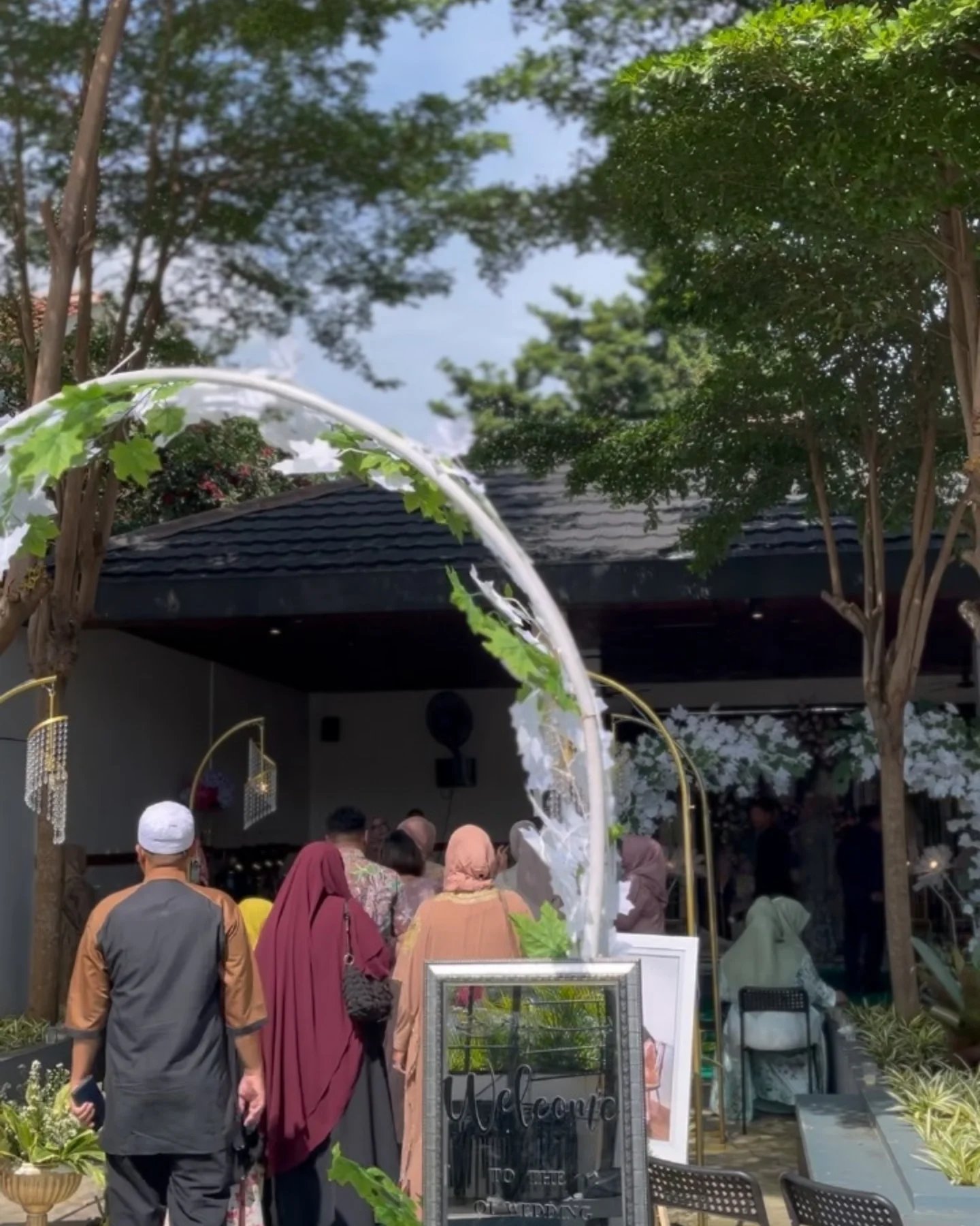 Dokumentasi Wedding Indah Adam 11 01 2025 di Destinasi Coffee Eatery oleh Jagarasa - foto 17