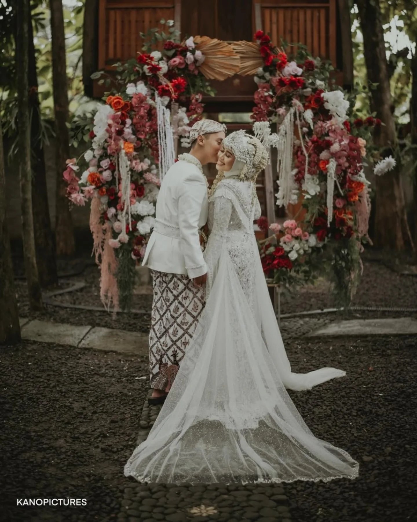 Dokumentasi Wedding Shafira Aldy 04 05 2025 di Gedung Kebon Jati oleh Jagarasa - foto 11