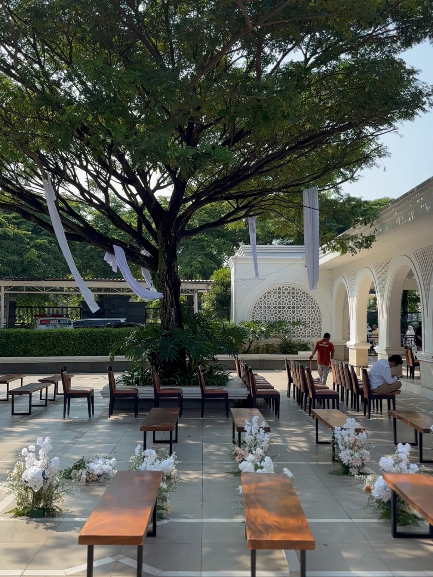 Dokumentasi Wedding Ridzka Aries 19 04 2026 di Masjid Ash Shiddiq Cikeas oleh Jagarasa - foto 6