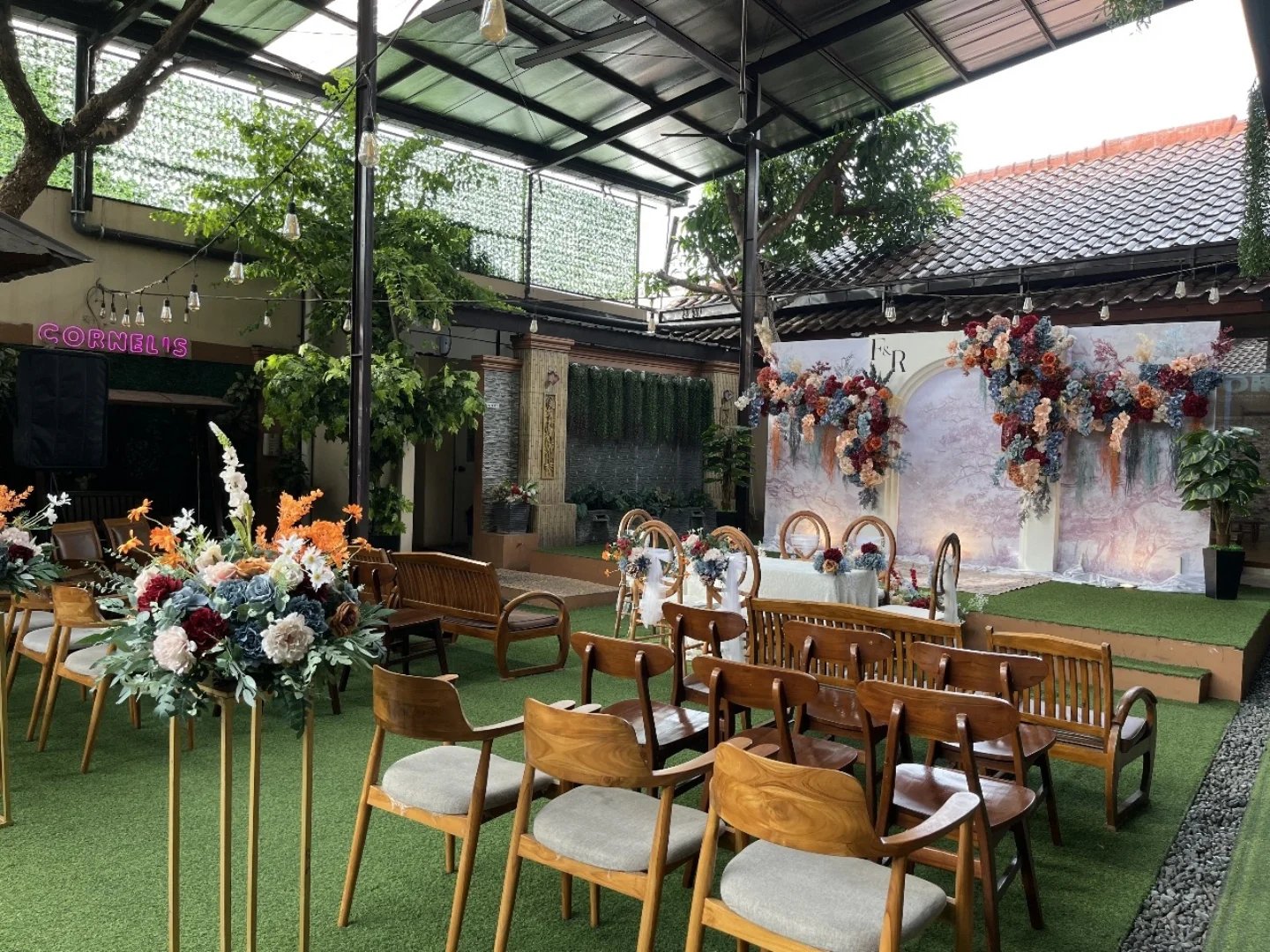Dokumentasi Wedding Fafa Riko 01 06 2025 di Cornelis Koffie Depok oleh Jagarasa - foto 9
