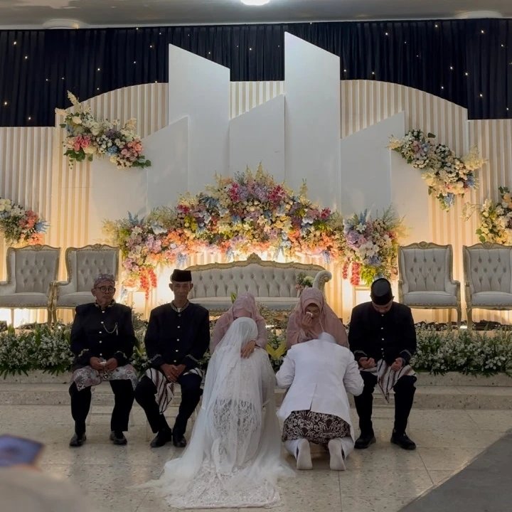 Dokumentasi Wedding Putri Dofa 21 09 2024 di Istana Rasa Fidel Tani Ballroom oleh Jagarasa - foto 3