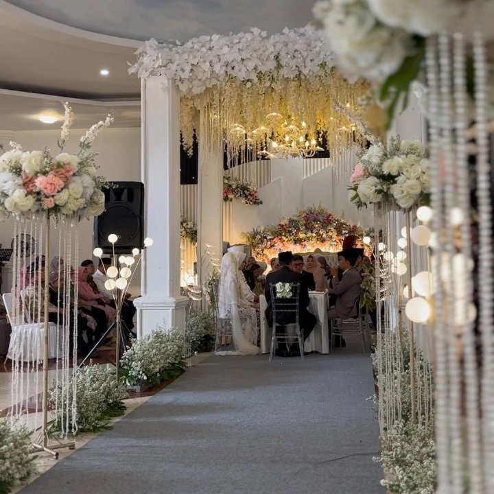 Dokumentasi Wedding Putri Dofa 21 09 2024 di Istana Rasa Fidel Tani Ballroom oleh Jagarasa - foto 7
