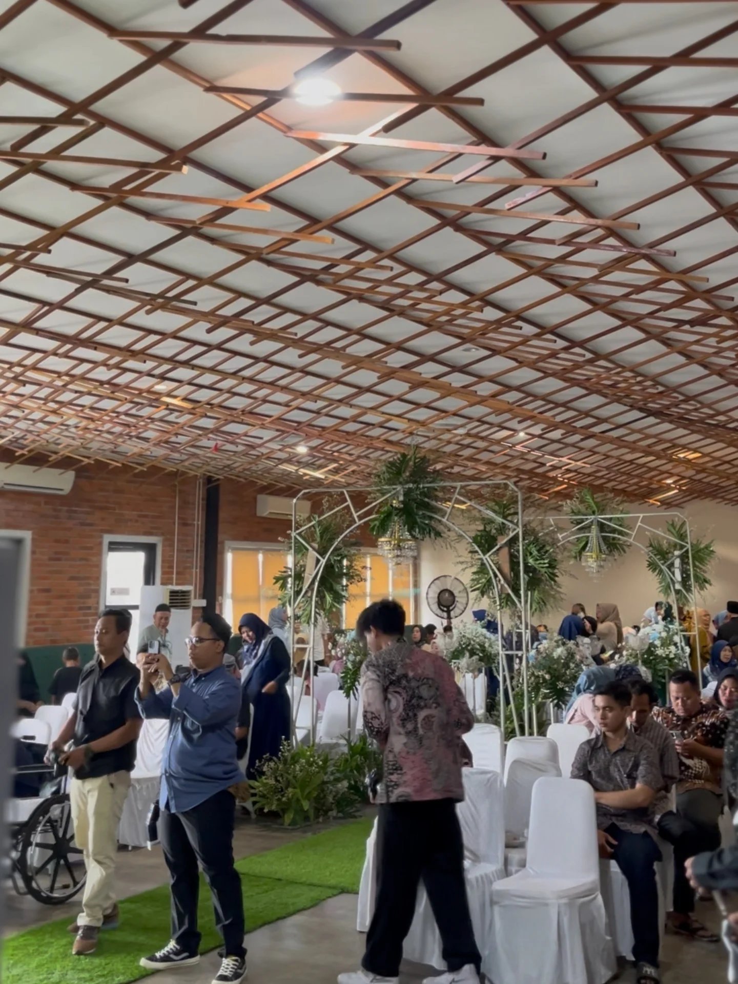 Dokumentasi Wedding Wulan Dhiqa 12 10 2025 di Kaldi Resto Juanda oleh Jagarasa - foto 4