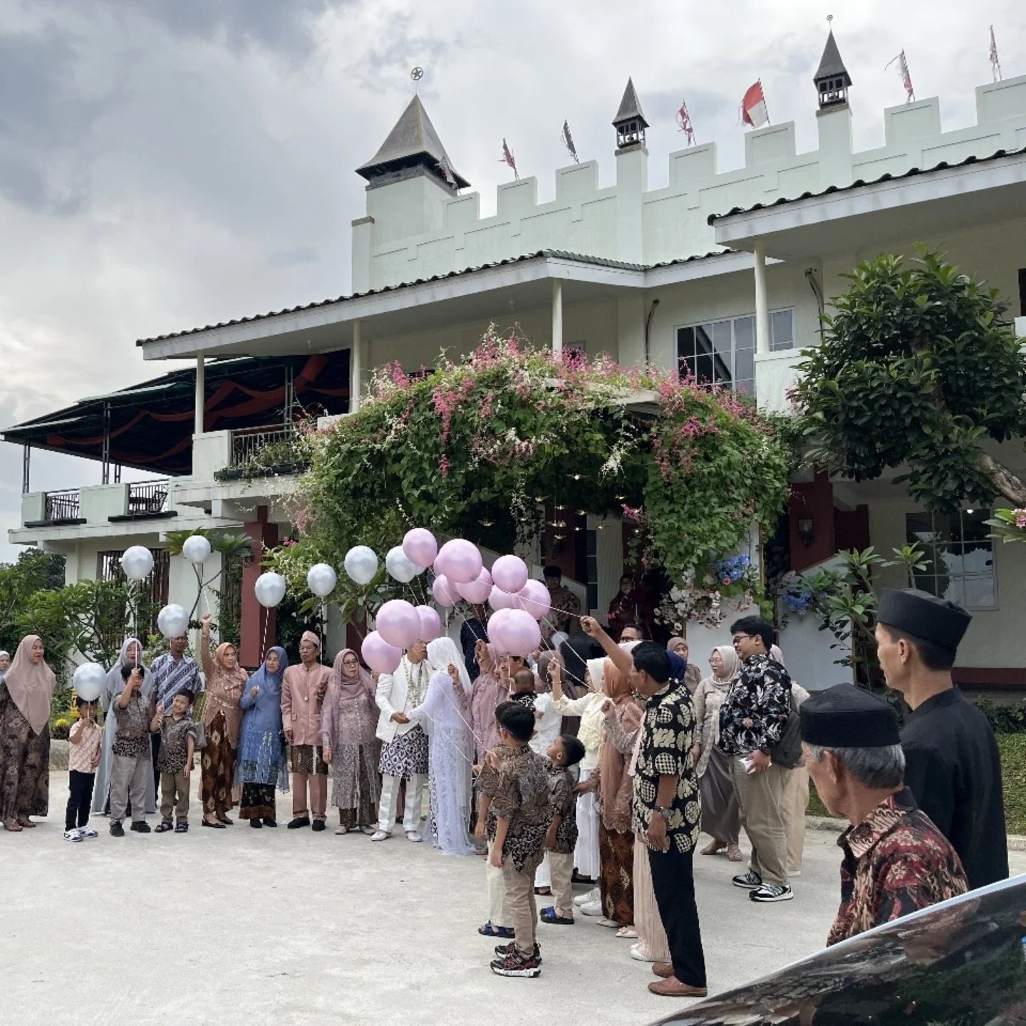 Dokumentasi Wedding Chika Indra 05 01 2025 di The Castle Wedding Hall oleh Jagarasa - foto 10