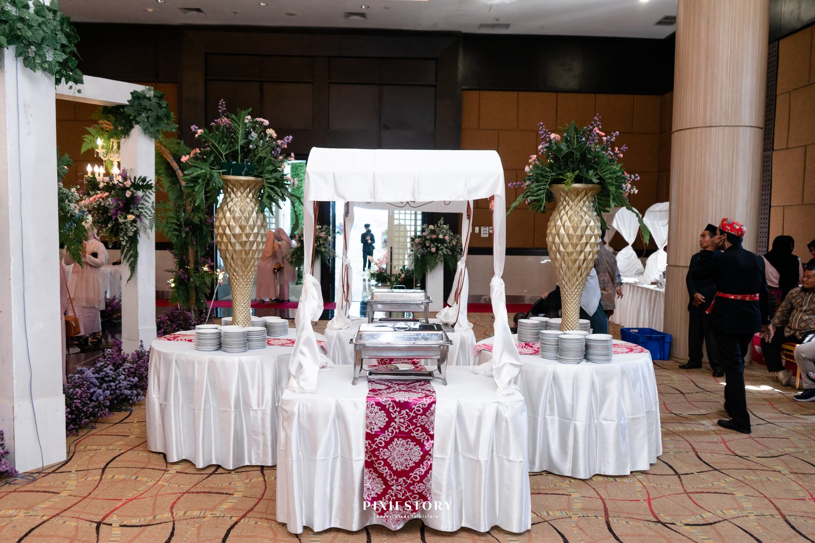 Dokumentasi Wedding Henny Ridwan 26 10 2024 di The Vida Ballroom oleh Jagarasa - foto 15