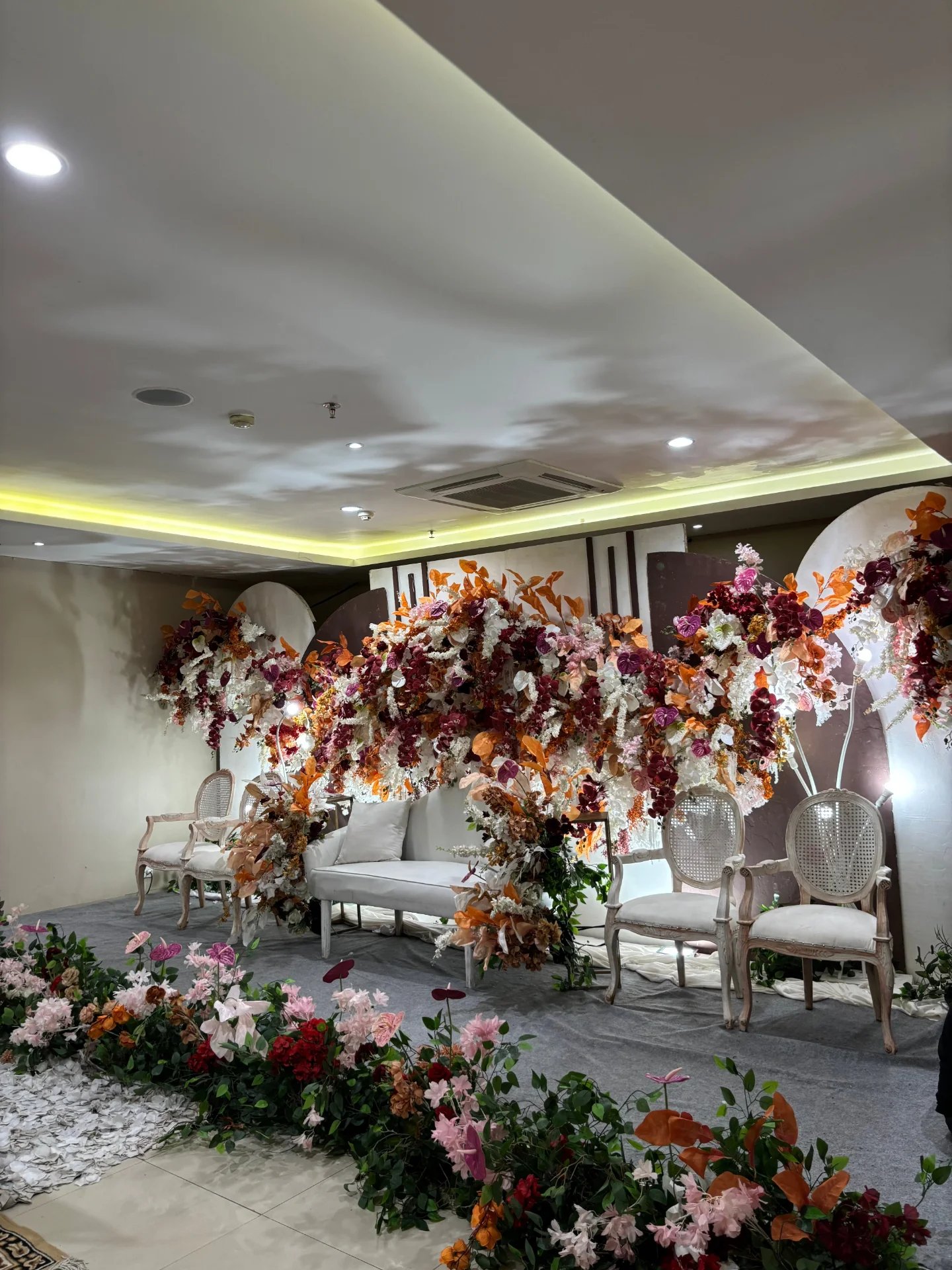 Dokumentasi Wedding Hendy Zaneta 15 11 2025 di Amaris Hotel La Codefin oleh Jagarasa - foto 7
