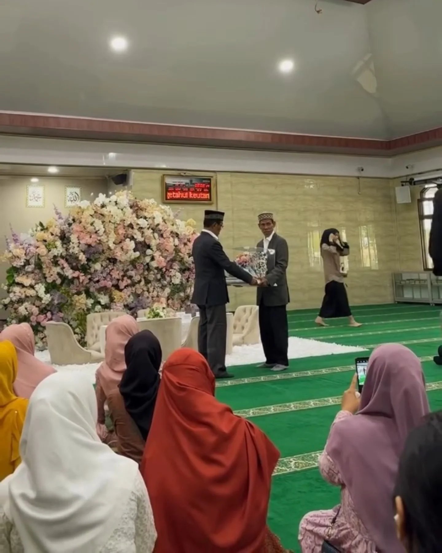 Dokumentasi Wedding Tatiek Khairil 11 01 2025 di Masjid Al Hidayah Sunter oleh Jagarasa - foto 15