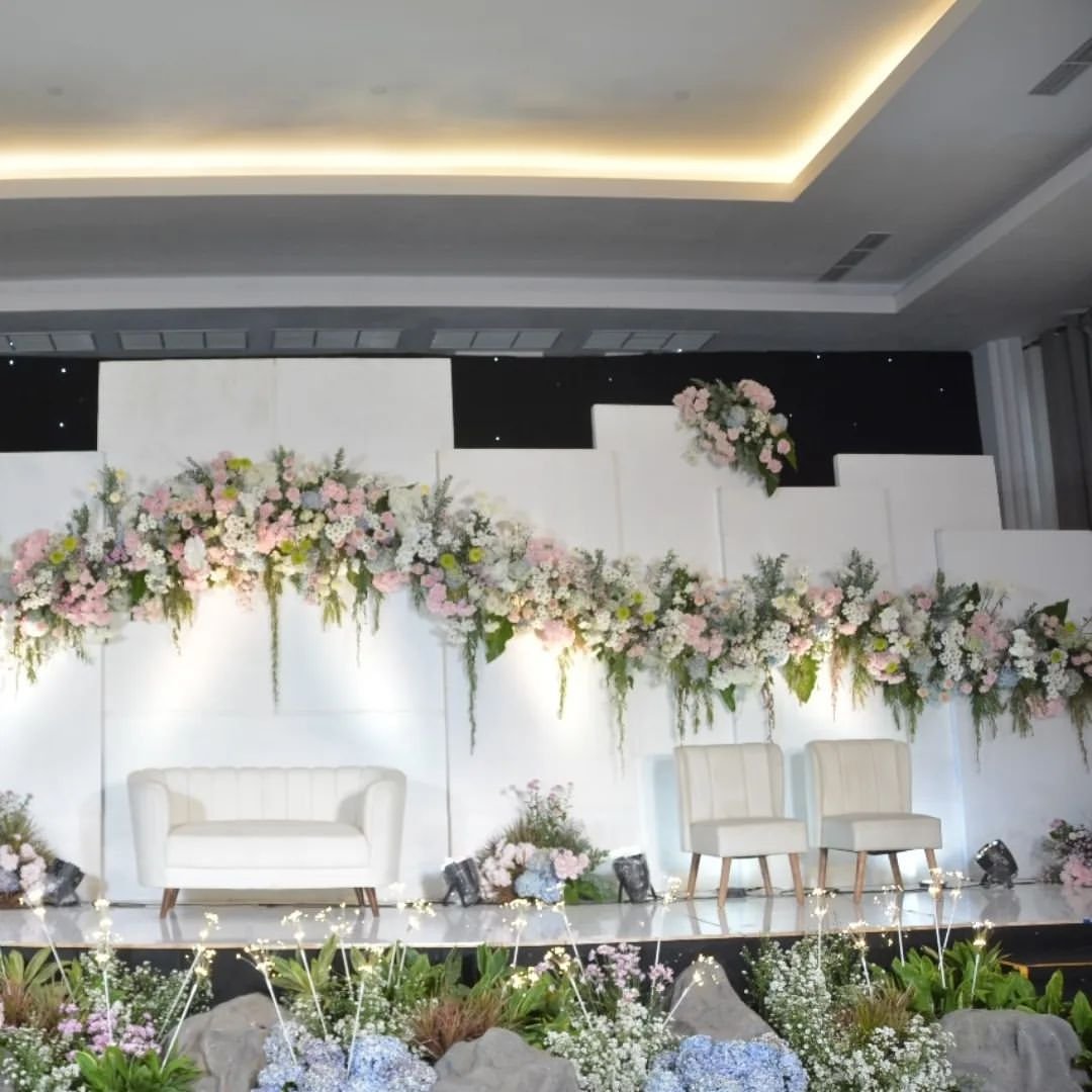 Dokumentasi Wedding Package Rini Rizky 17 9 2023 di Cemara Ballroom Hall C oleh Jagarasa - foto 18