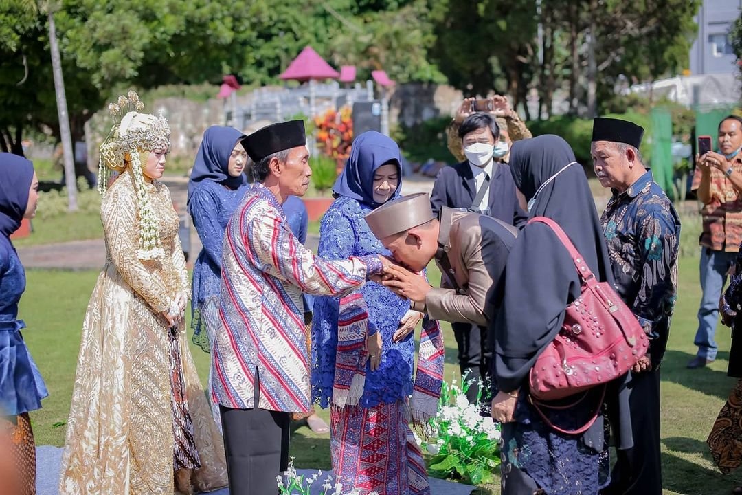 Dokumentasi Wedding Package Rizky Zwesty 07 06 2021 di Hotel El Kartika Wijaya Batu oleh Jagarasa - foto 7