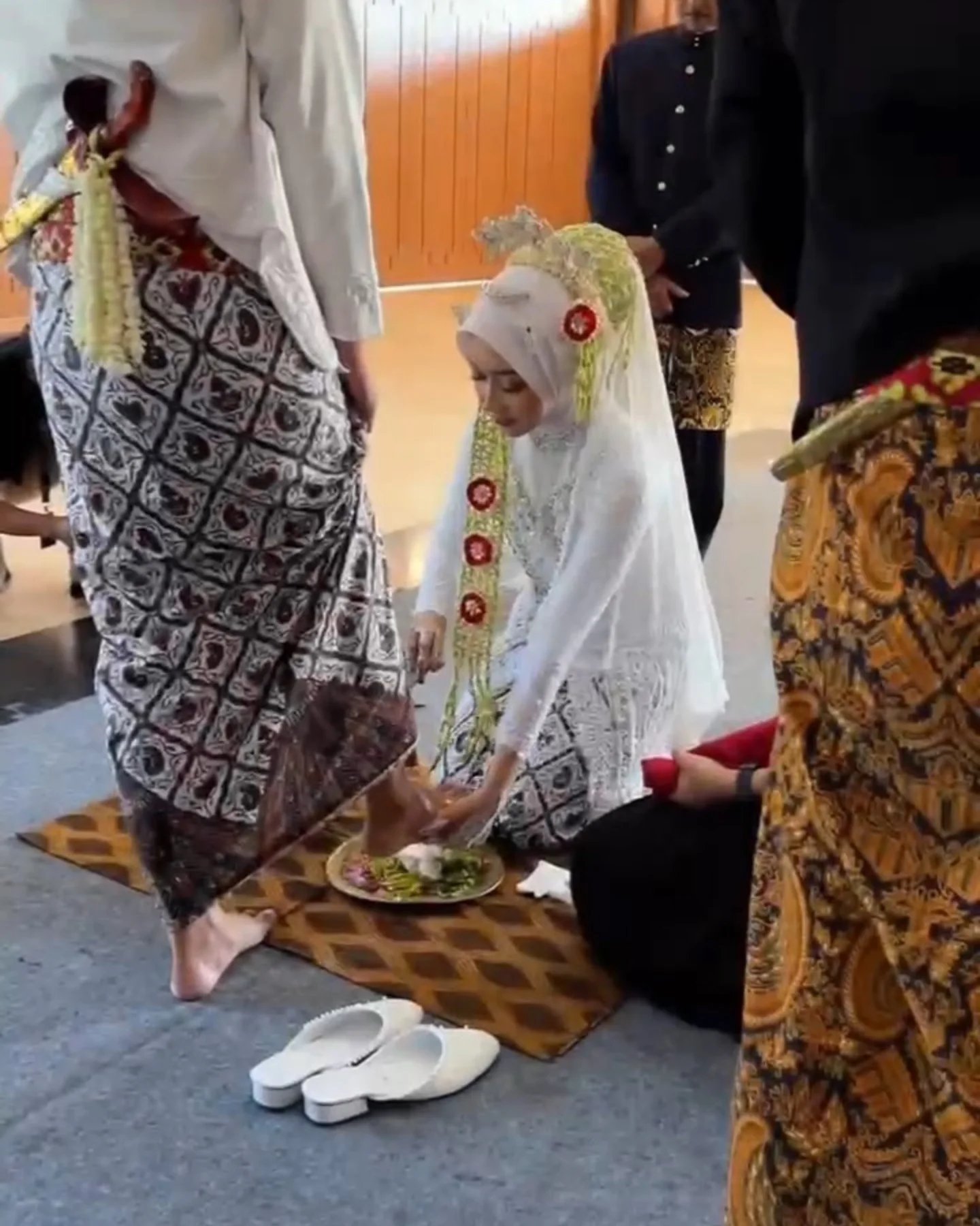 Dokumentasi Wedding Dyah Welly 12 04 2025 di Taman Krida Budaya oleh Jagarasa - foto 9