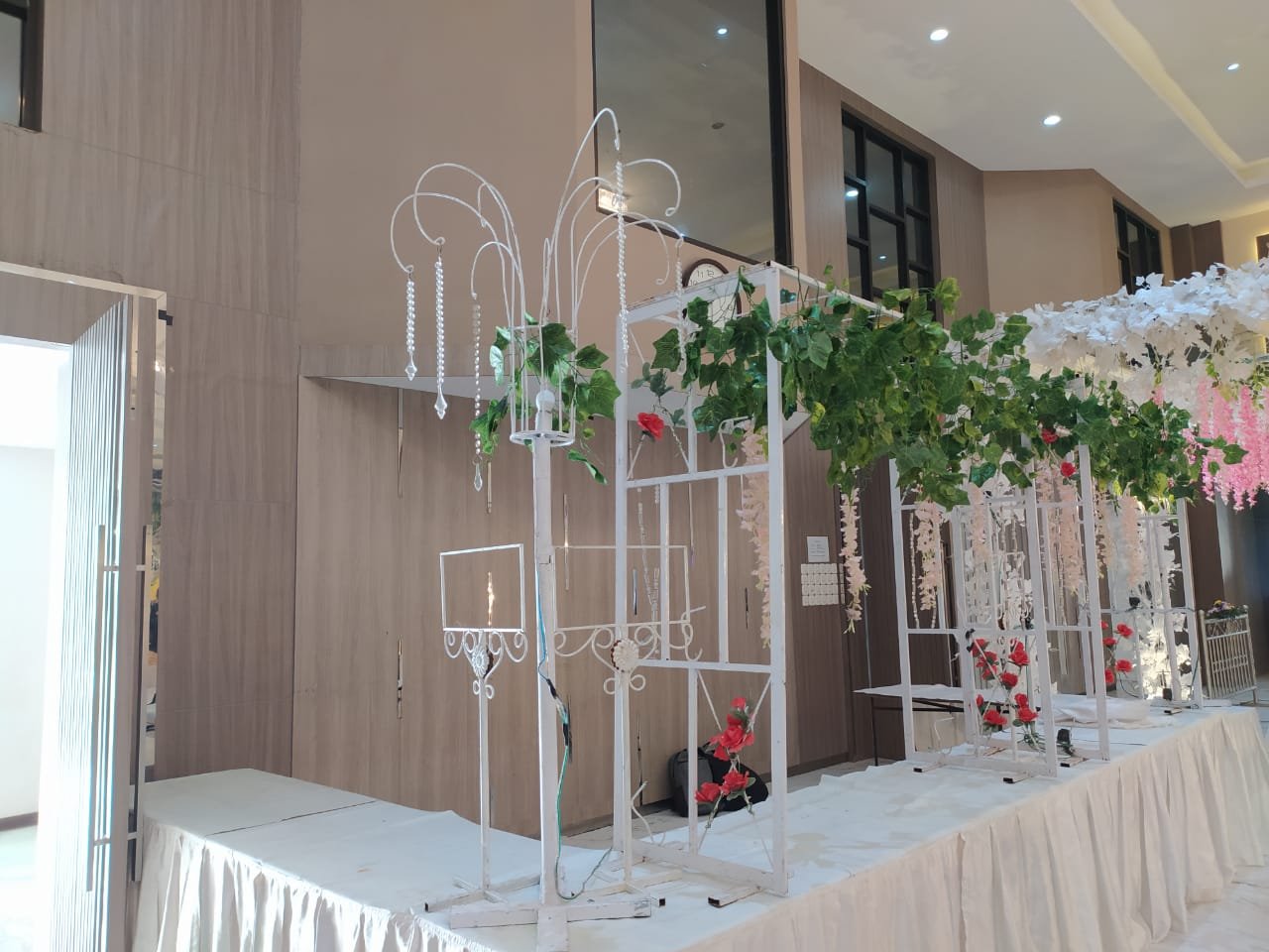Dokumentasi Wedding Diah Jati 08 03 2020 di Gedung Mahameru Polda Jatim oleh Jagarasa - foto 10