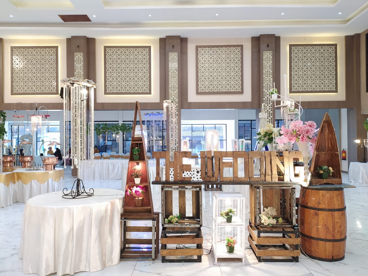 Dokumentasi Wedding Diah Jati 08 03 2020 di Gedung Mahameru Polda Jatim oleh Jagarasa - foto 13