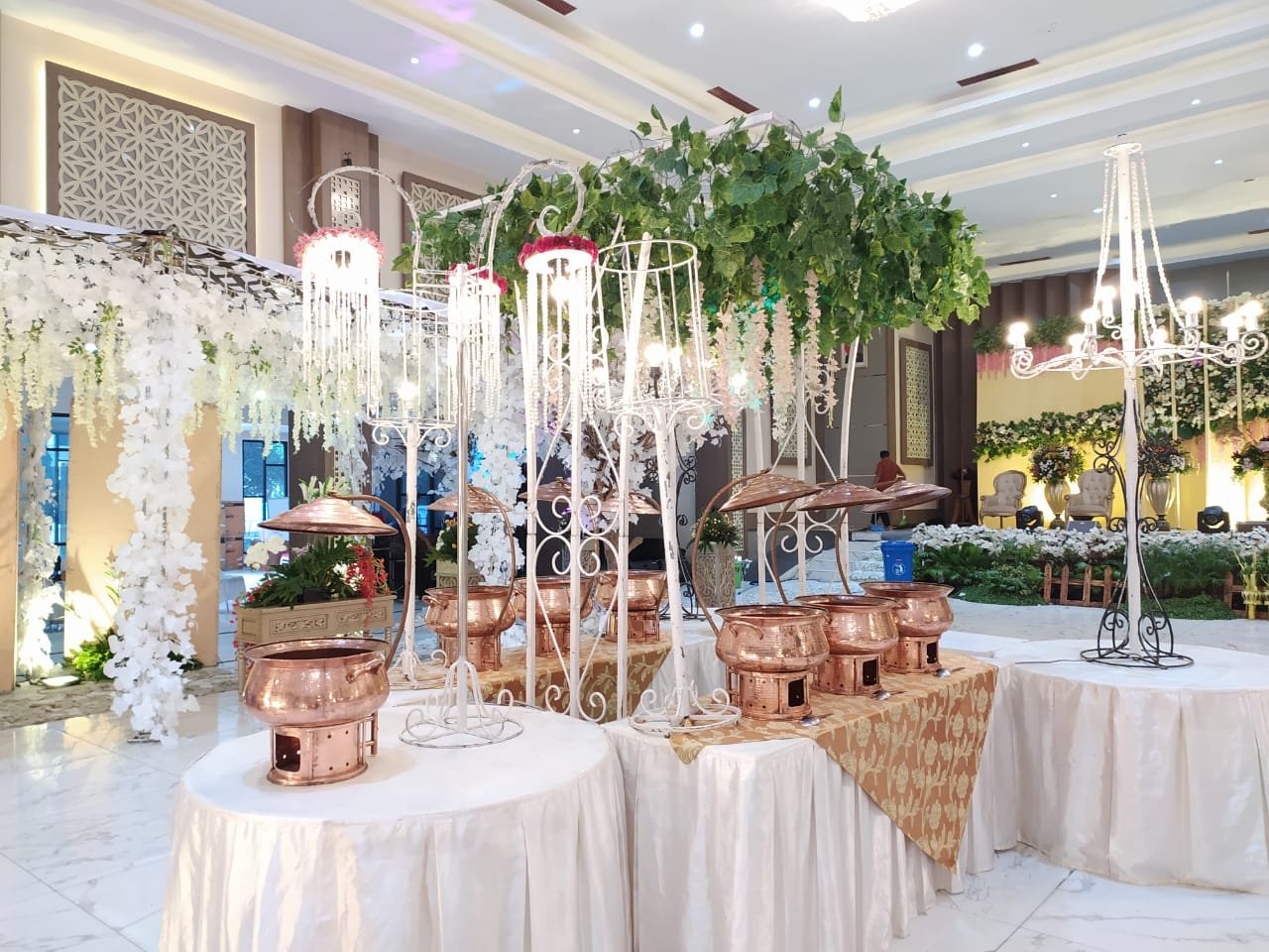 Dokumentasi Wedding Diah Jati 08 03 2020 di Gedung Mahameru Polda Jatim oleh Jagarasa - foto 14