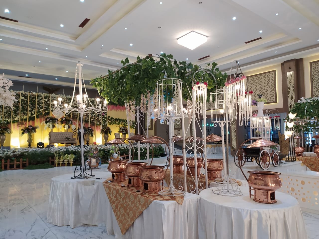 Dokumentasi Wedding Diah Jati 08 03 2020 di Gedung Mahameru Polda Jatim oleh Jagarasa - foto 16