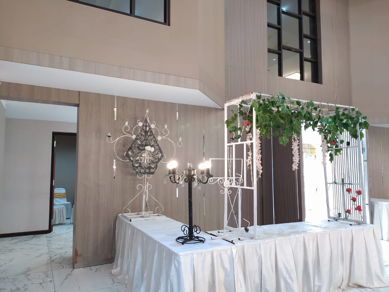 Dokumentasi Wedding Diah Jati 08 03 2020 di Gedung Mahameru Polda Jatim oleh Jagarasa - foto 6