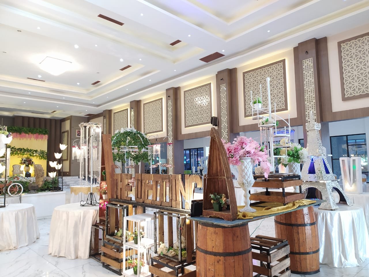 Dokumentasi Wedding Diah Jati 08 03 2020 di Gedung Mahameru Polda Jatim oleh Jagarasa - foto 7