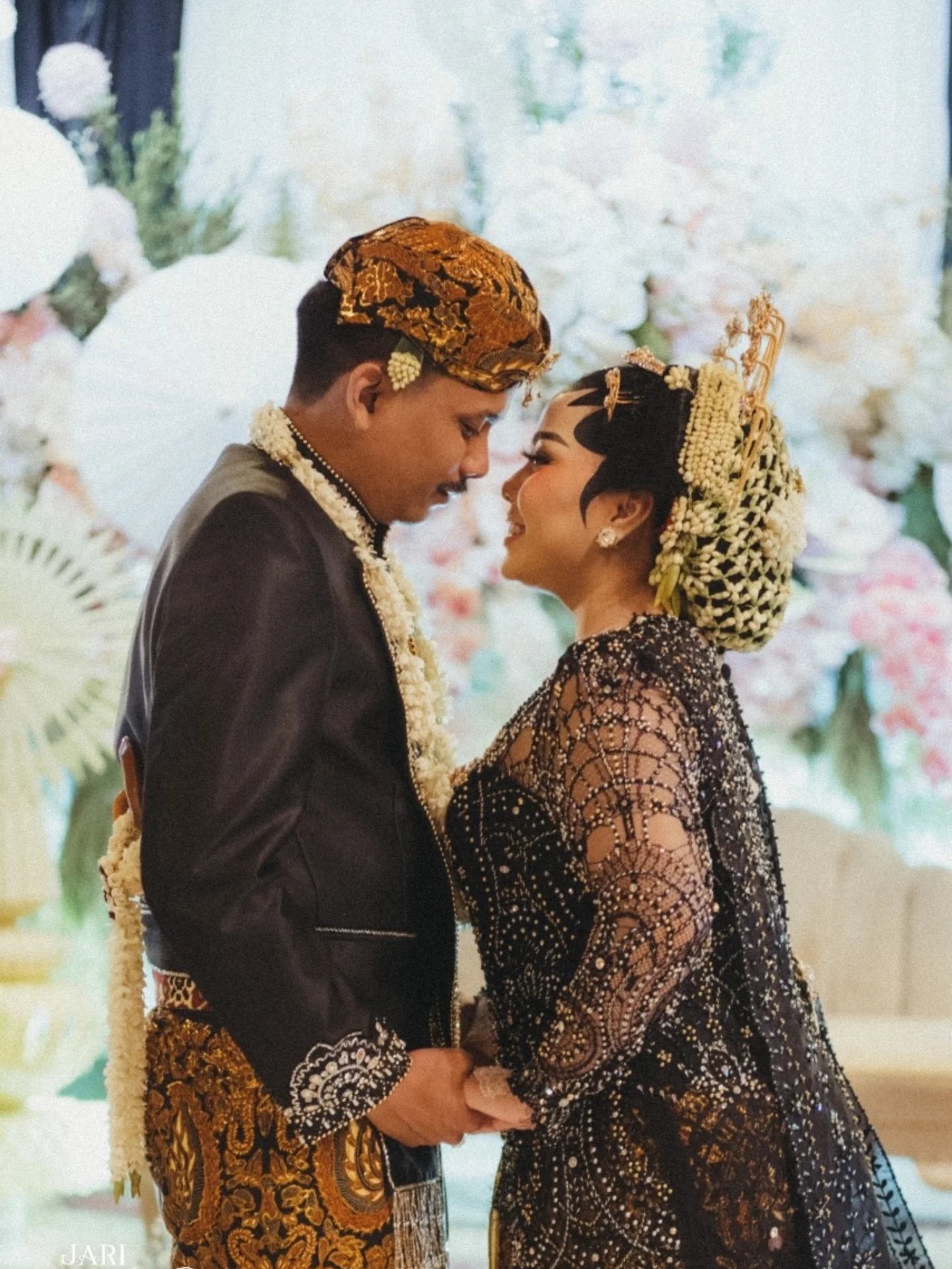 Dokumentasi Wedding Fikri Devi 13 07 2025 di Gedung Kembar Venue oleh Jagarasa - foto 1