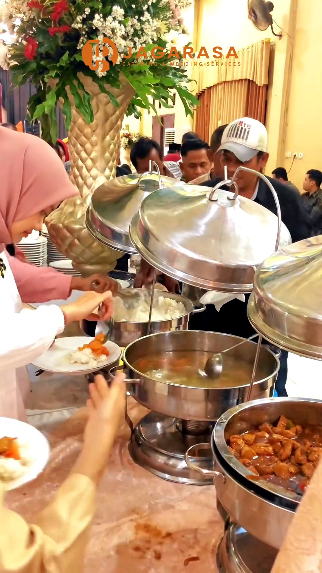 Dokumentasi Wedding Devi Imam 2023 di Graha Bhara Daksa oleh Jagarasa - foto 7