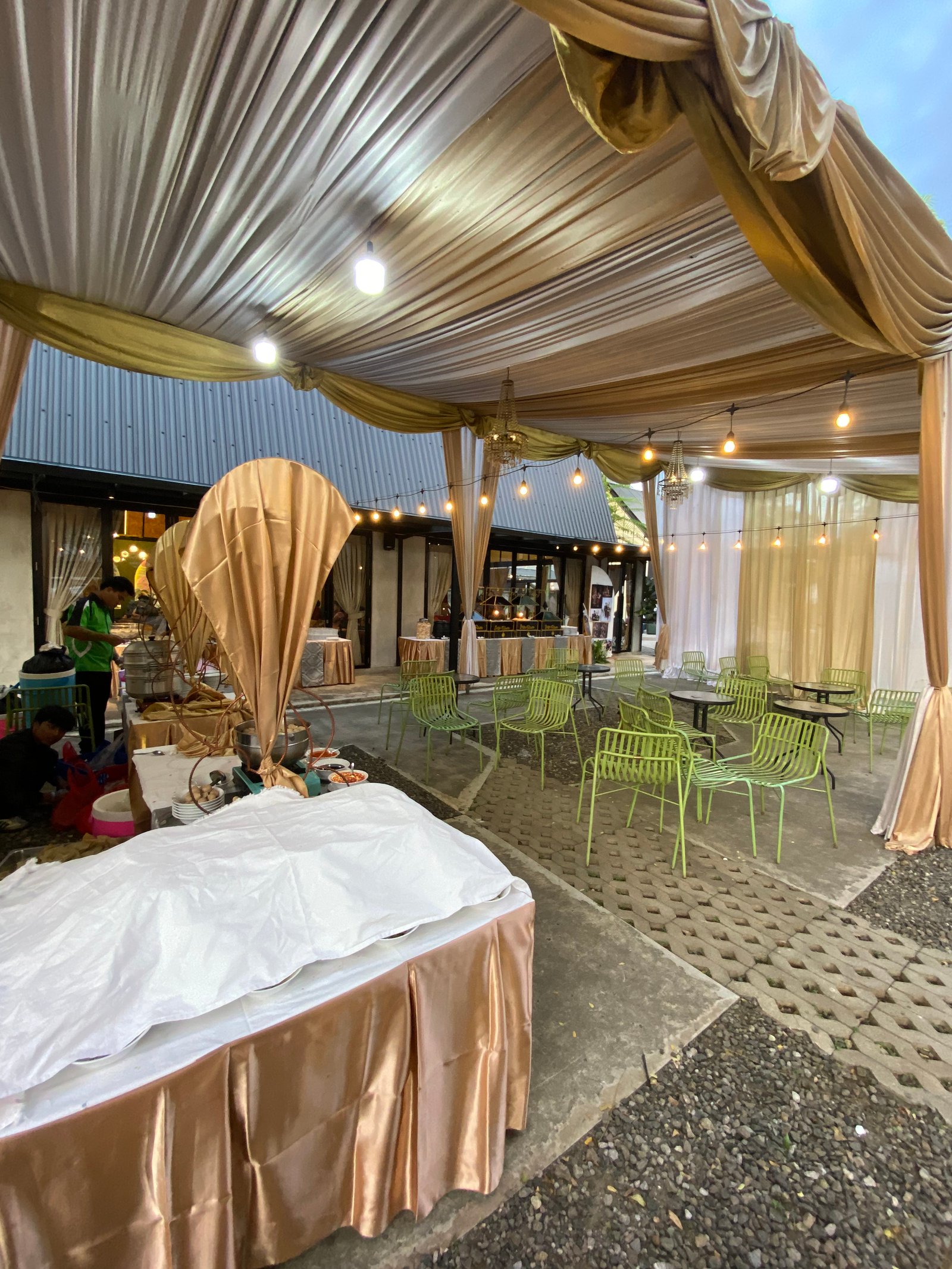 Dokumentasi Wedding Darwin Prisca 14 12 2025 di Mile Stone Star Venue oleh Jagarasa - foto 3