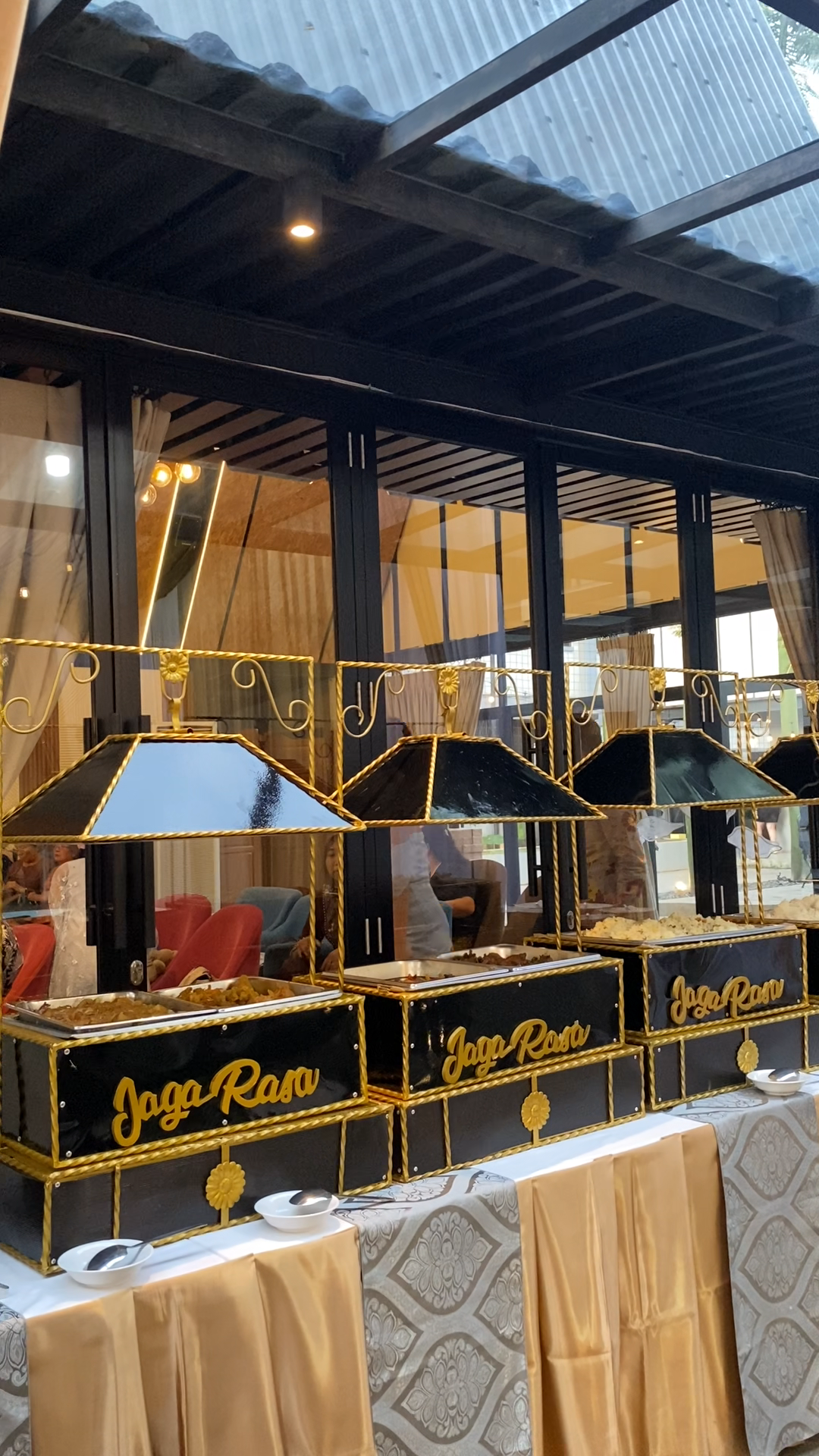 Dokumentasi Wedding Darwin Prisca 14 12 2025 di Mile Stone Star Venue oleh Jagarasa - foto 11