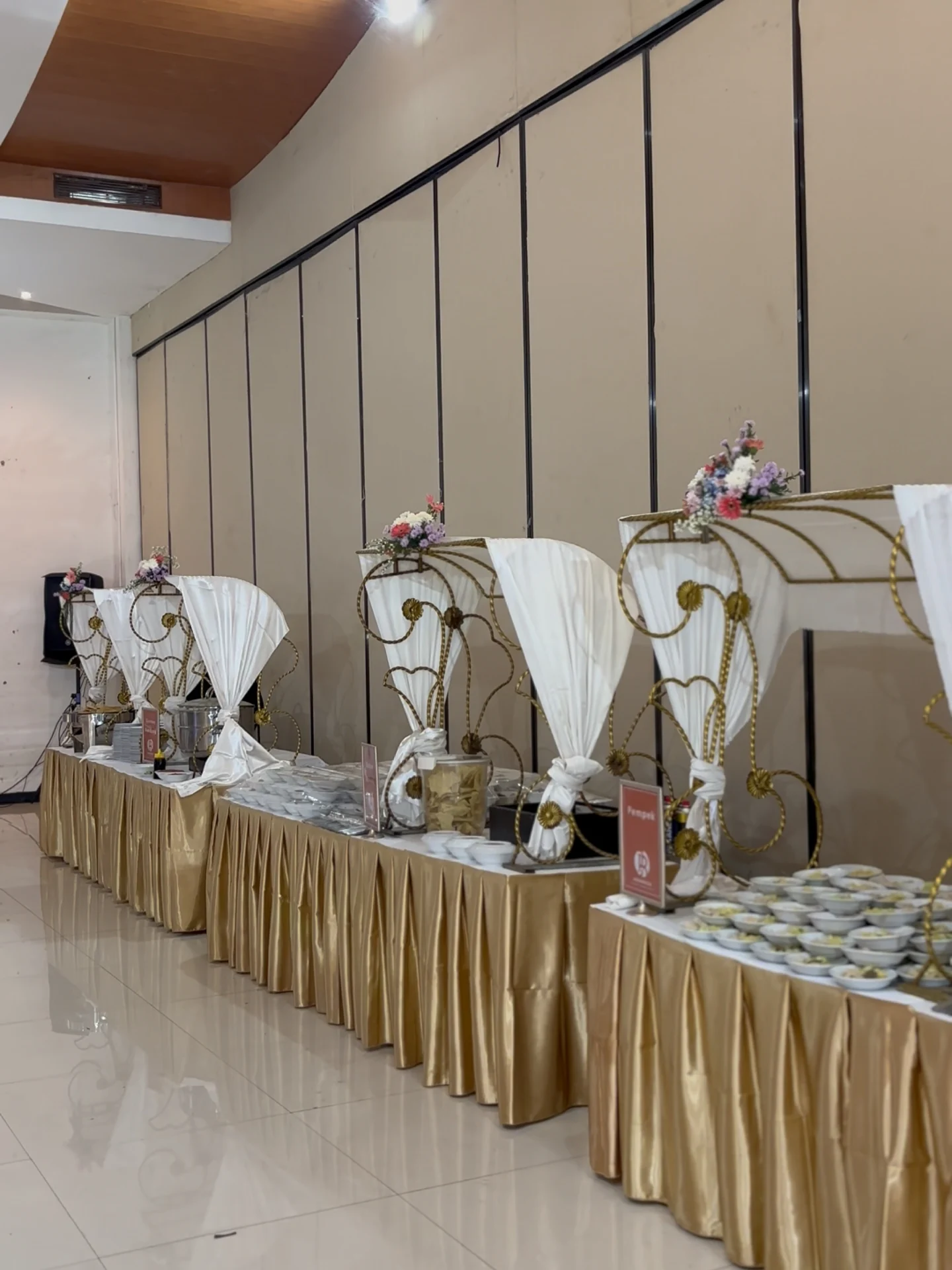 Dokumentasi Wedding Dani Dinda 16 05 2026 di Tangerang Convention Centre oleh Jagarasa - foto 16