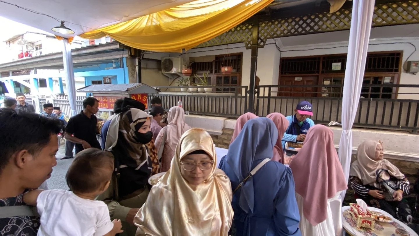 Dokumentasi Wedding Adi Fathimah Cipayung Jaktim 13 06 2025 di Tasyakuran Pernikahan oleh Jagarasa - foto 11
