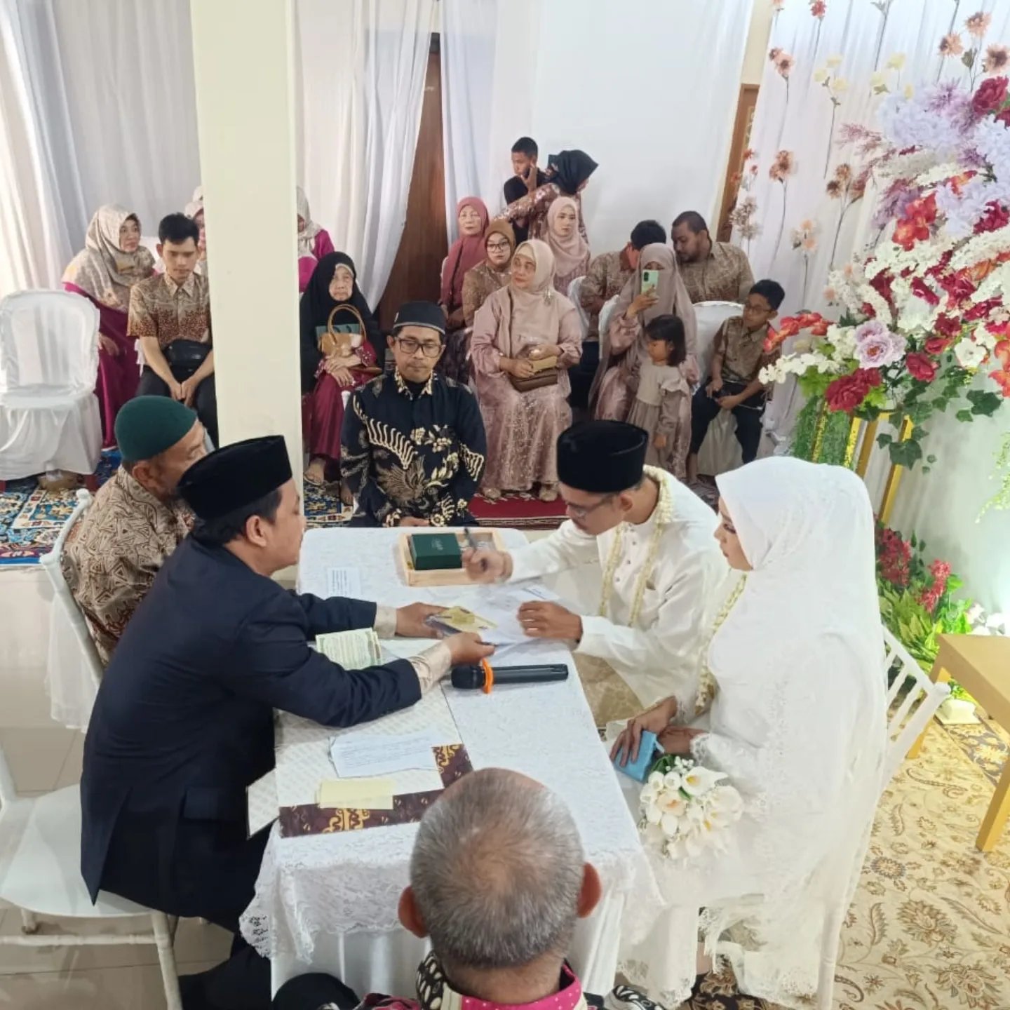 Dokumentasi Wedding Rivan Lulu Griya Asri Bekasi di Tasyakuran Pernikahan oleh Jagarasa - foto 4