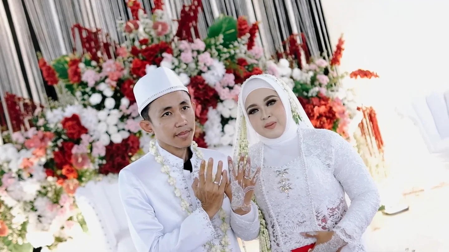 Dokumentasi Wedding Mely Krisman Graha Dinatera Depok 05 10 2025 di Wedding Rumah Mewah oleh Jagarasa - foto 14