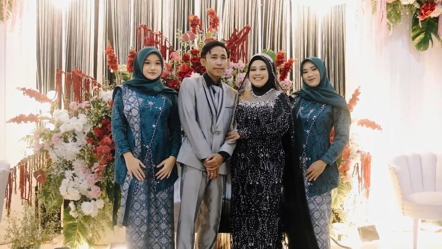 Dokumentasi Wedding Mely Krisman Graha Dinatera Depok 05 10 2025 di Wedding Rumah Mewah oleh Jagarasa - foto 17