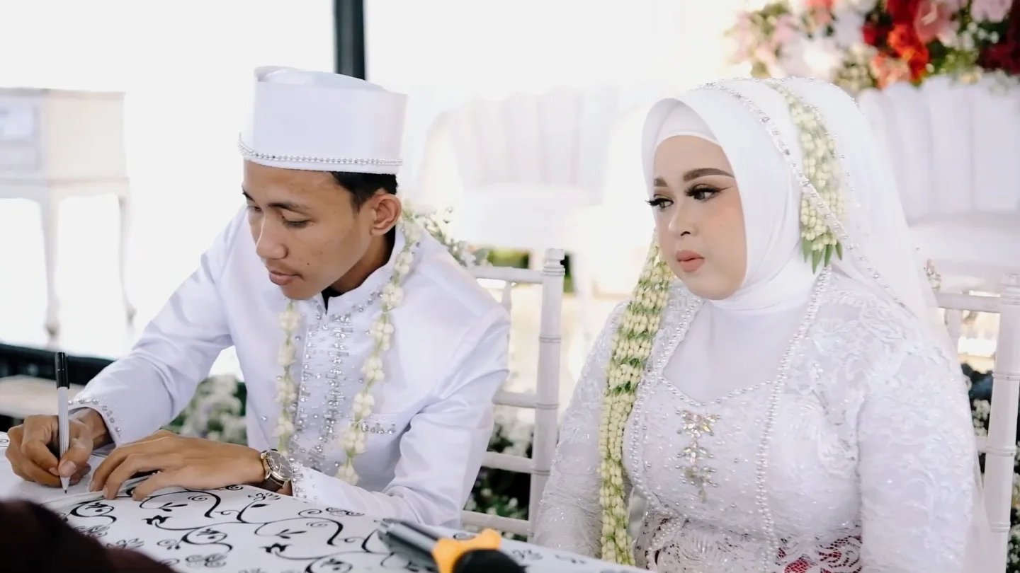 Dokumentasi Wedding Mely Krisman Graha Dinatera Depok 05 10 2025 di Wedding Rumah Mewah oleh Jagarasa - foto 4